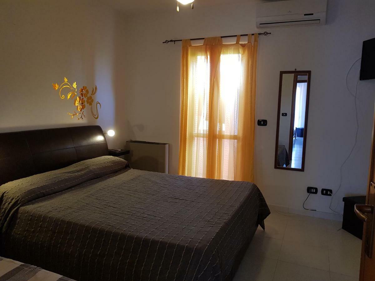 Casa Vacanze Valentina Порто-Конте Экстерьер фото